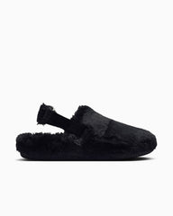 Nike Women's Calm SE