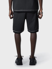 Off The Pitch Pitcher Shorts | Black