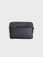 Off The Pitch Saviano Messenger Bag | Black