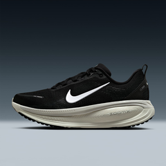 Air Zoom Vomero 18