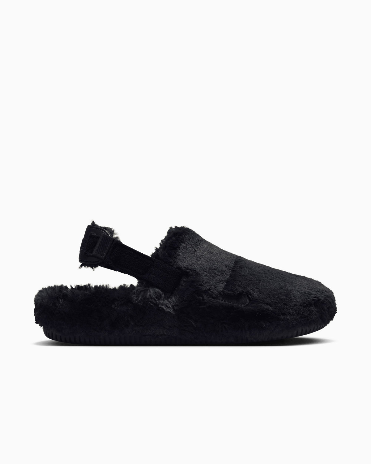 Nike Women's Calm SE