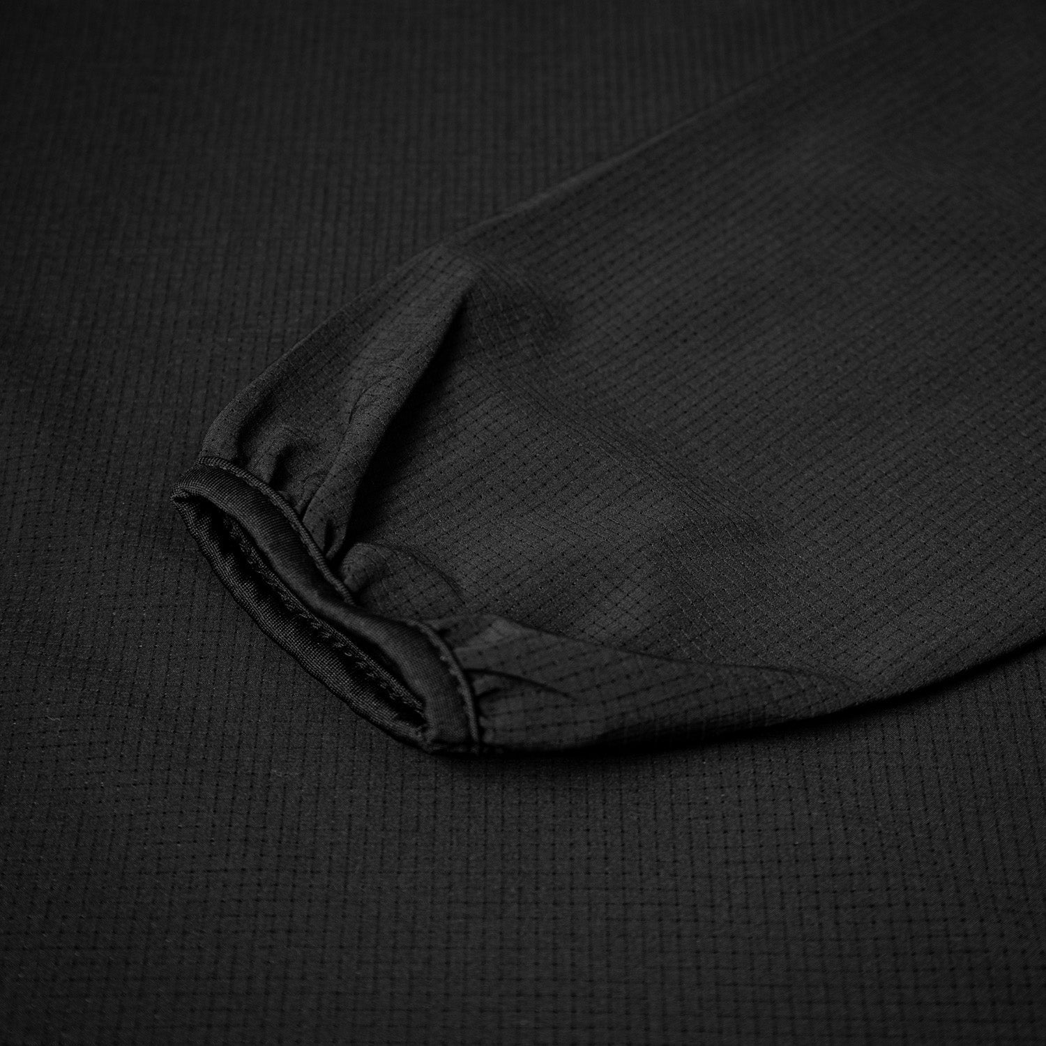 Everyday Better Club Performance Longsleeve Blackout