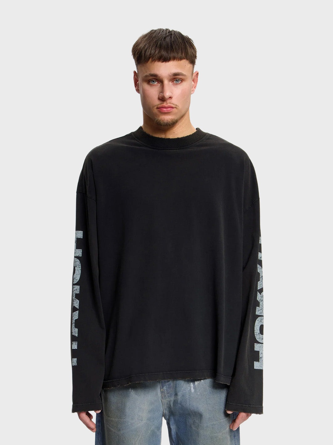 Horati Distressed Longsleeve | Black