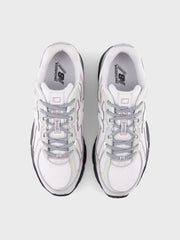 New Balance 740 Sneakers | Silver Metallic/Raincloud