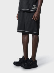 Off The Pitch Pitcher Shorts | Black