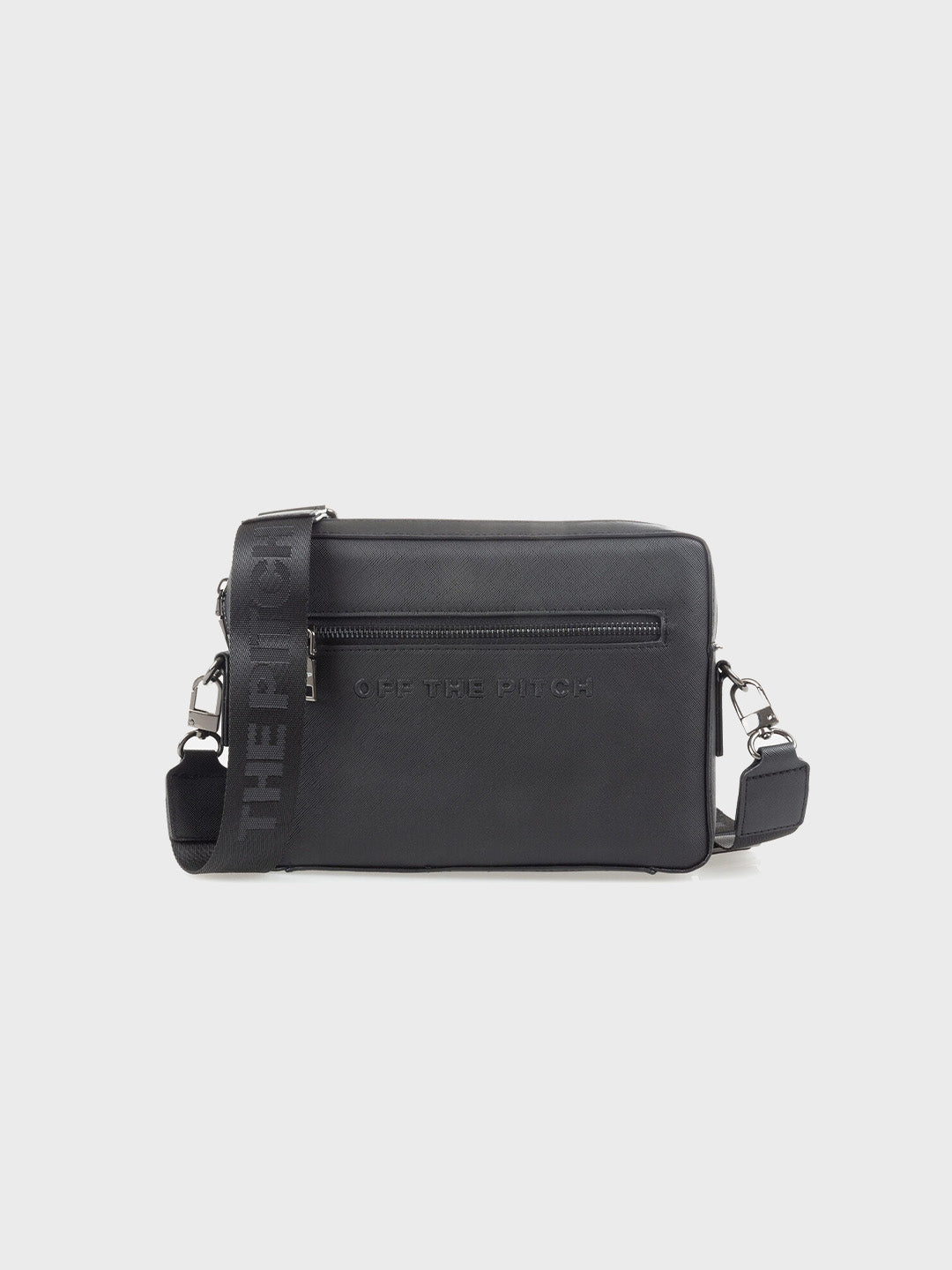 Off The Pitch Saviano Messenger Bag | Black