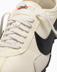 Nike Women's Moon Shoe OG