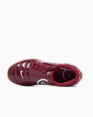 Nike Women's Total 90